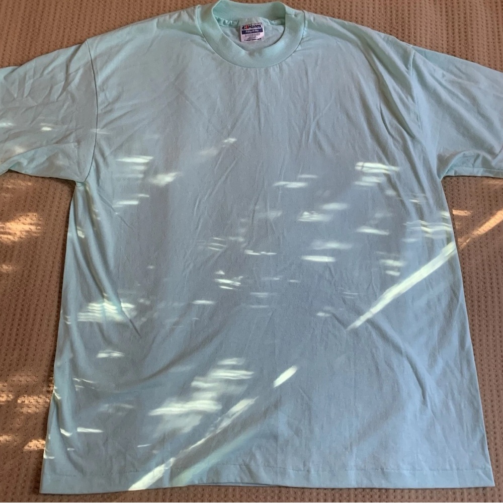 Vintage Y2K Single Stitch Hanes Men’s T-shirt Made In USA Size XL